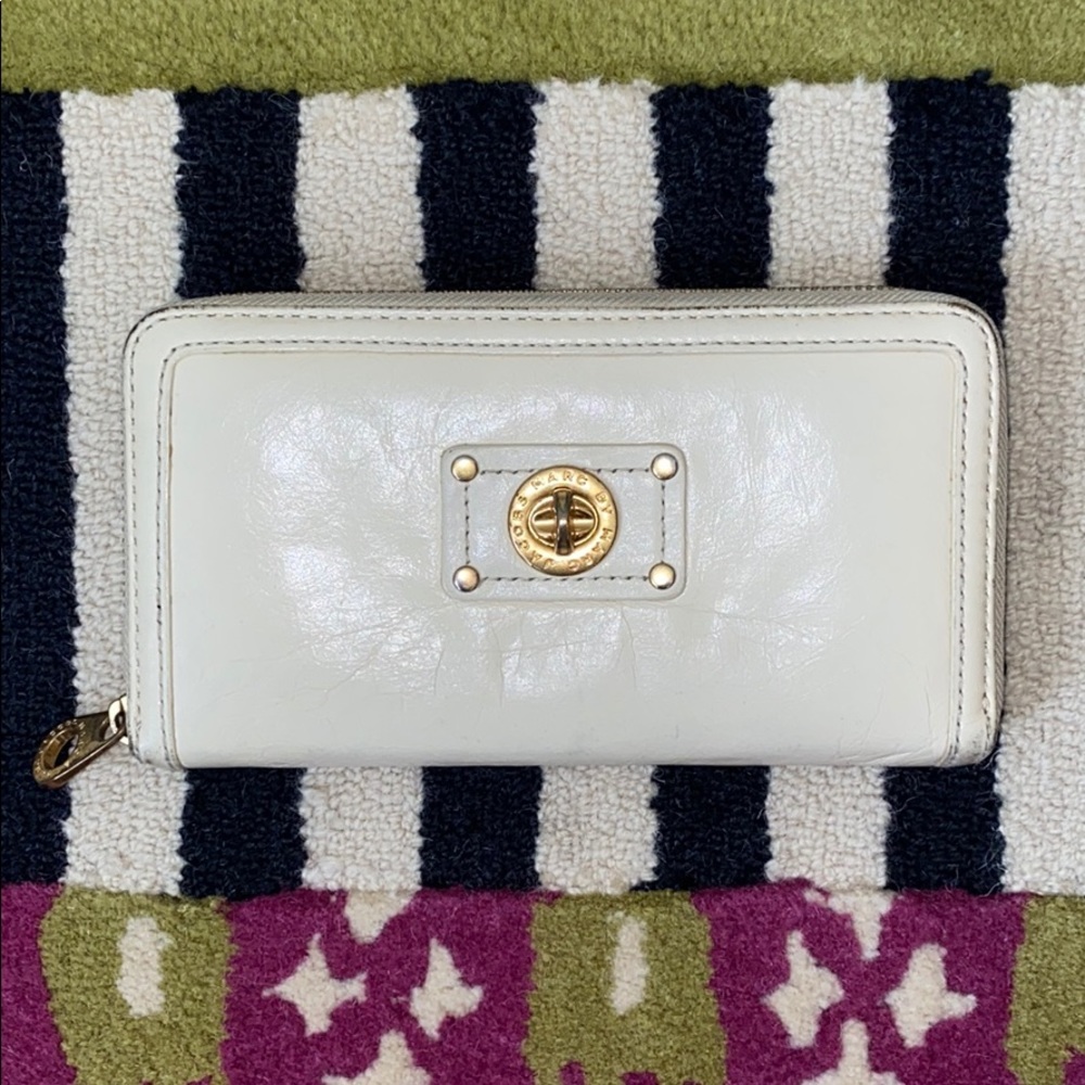 Marc by Marc Jacobs Zip Wallet